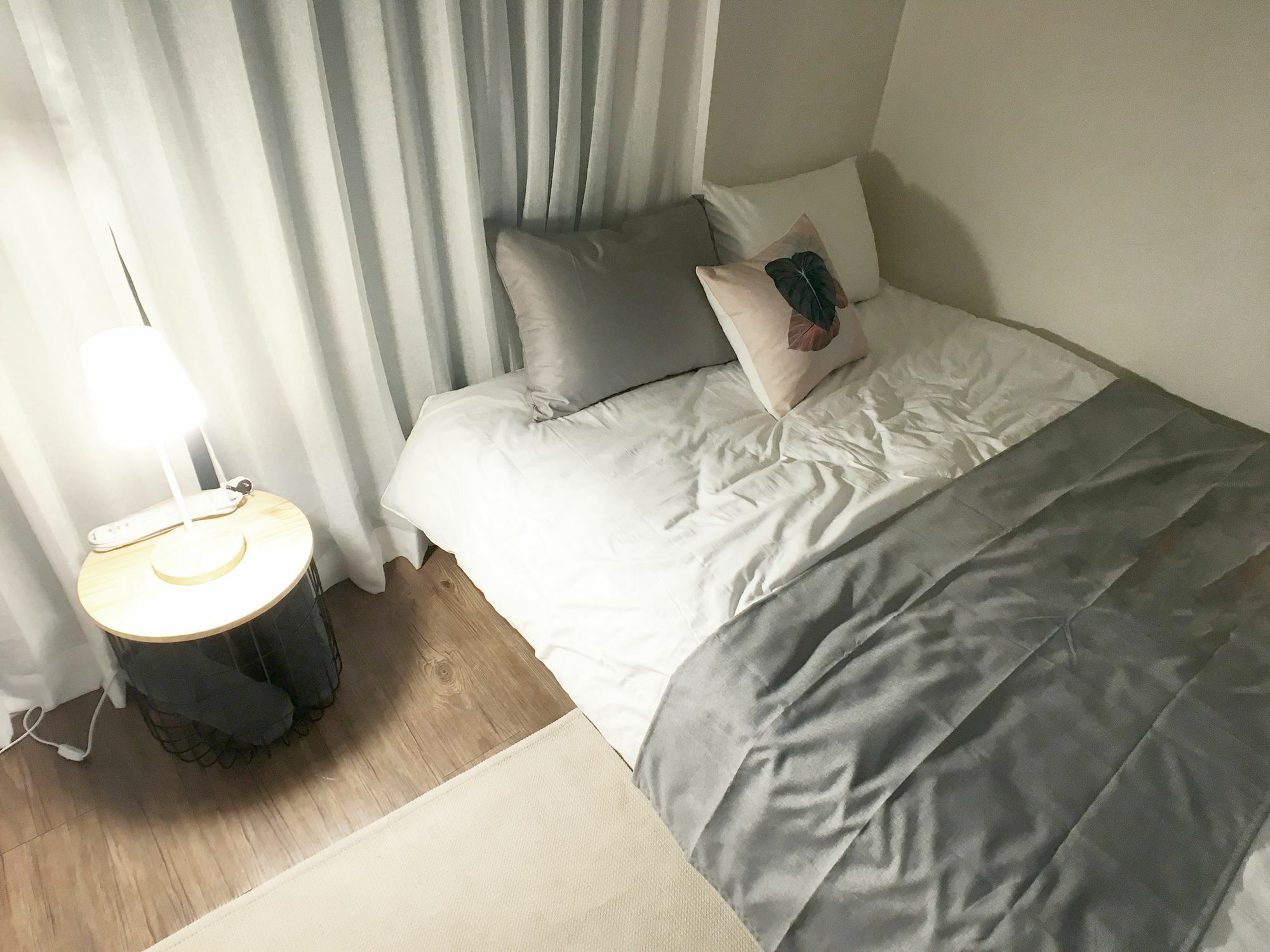 Апартаменты Sunny House Hongik Snt 1Mins Сеул Экстерьер фото